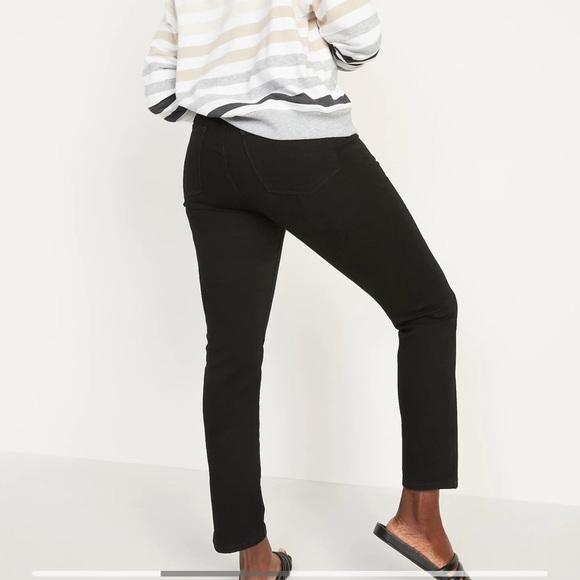 Old Navy—High-Waisted Slim Straight Black Jeans - Picture 2 of 2